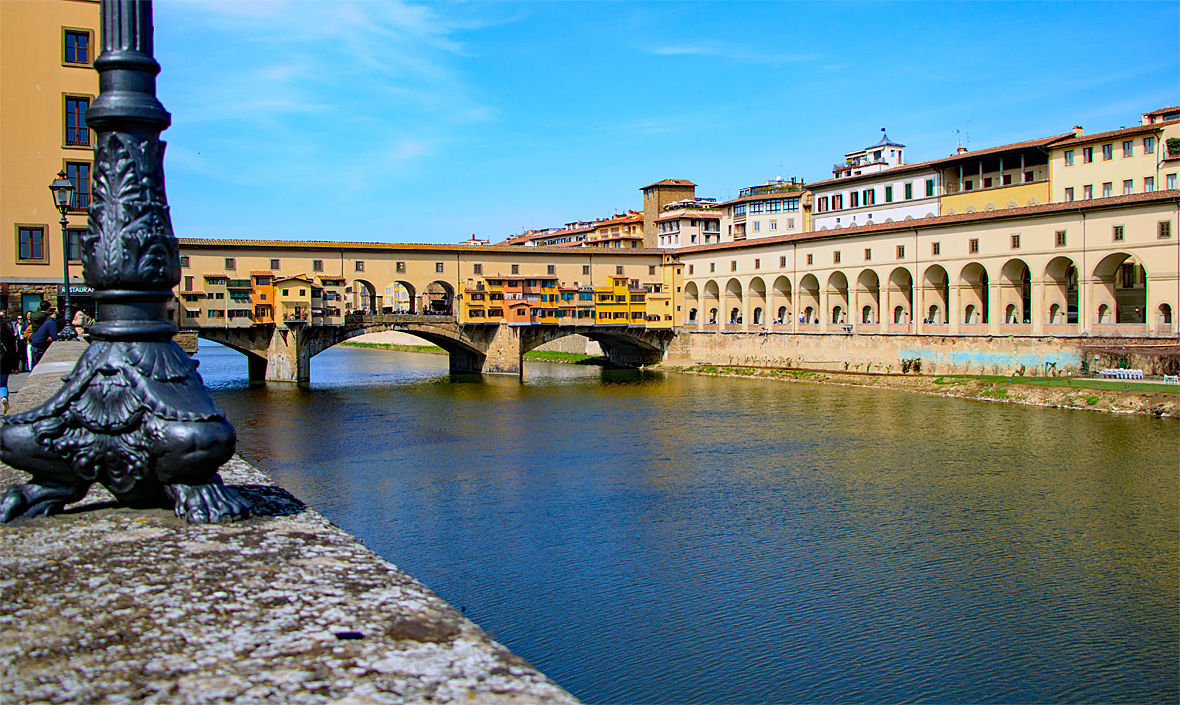 Vasari Korridor von den Uffizien über Ponte Vecchio