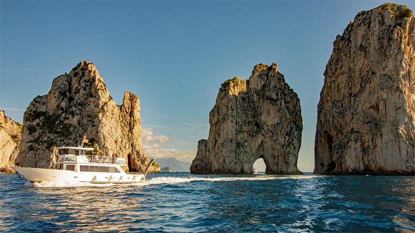 Die Faraglioni von Capri