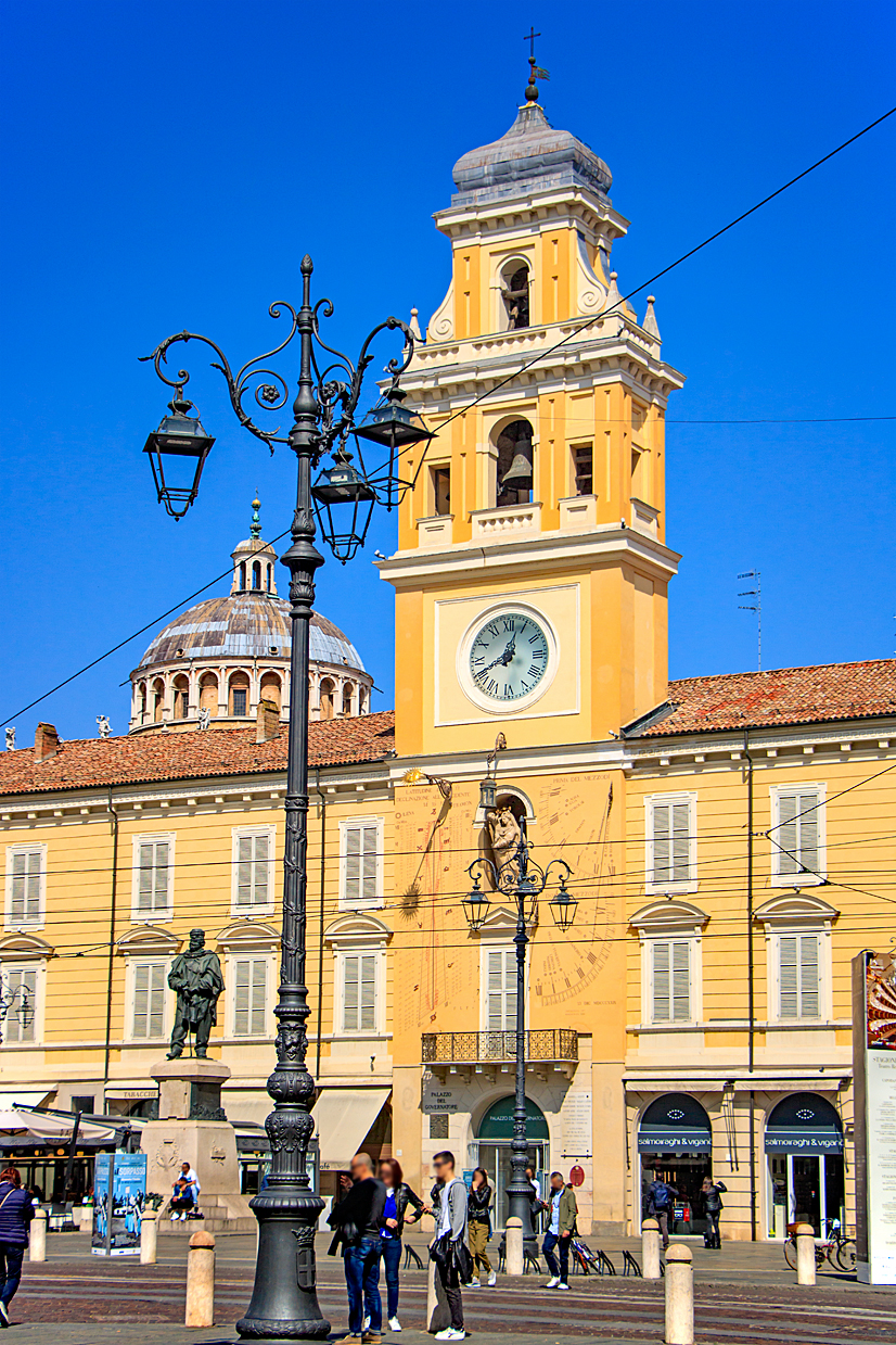 Palazzo del Governatore mit dem Uhrturm