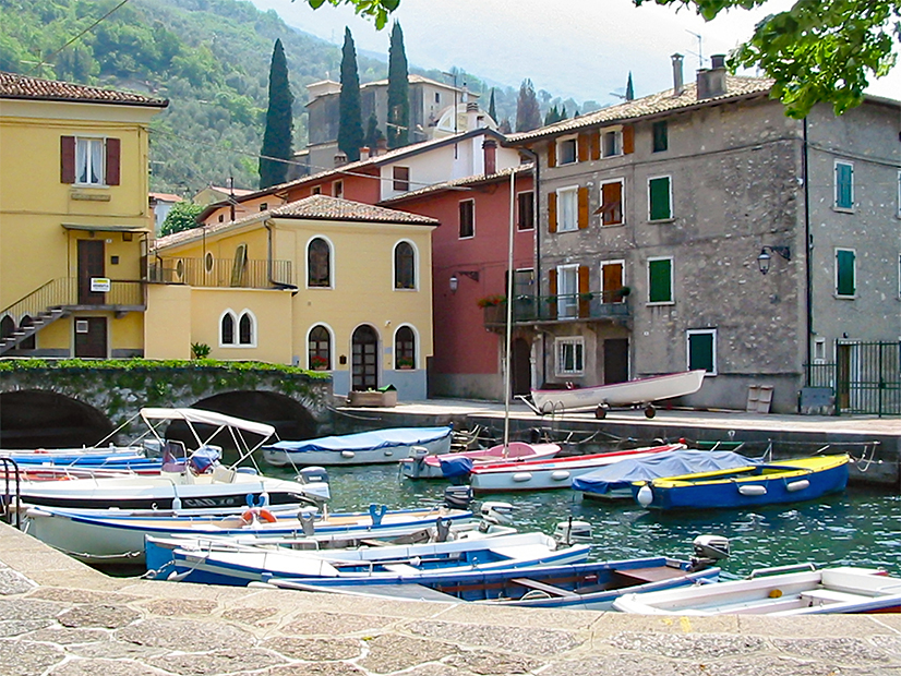 alter Hafen von Cassone Cassone Hafen