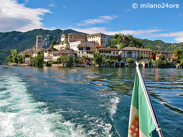 Ortasee, Bootsfahrt zur Insel San Giulio