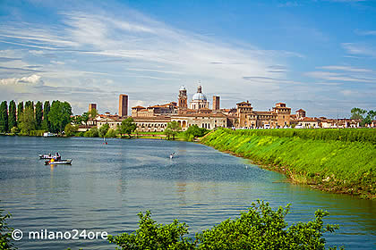 Mantua Wunderschone Mittelalterliche Stadt Sudlich Des Gardasees