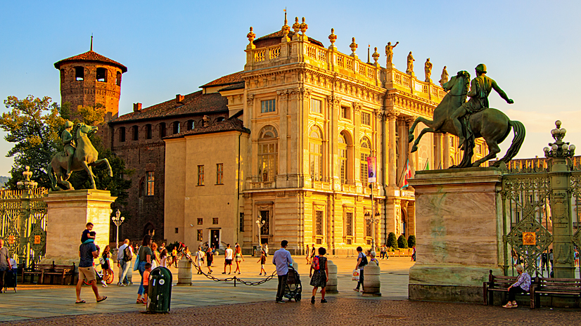 Palazzo Madama Palazzo Madama, der Sitz des ersten italienischen Senats gehört zum UNESCO-Weltkulturerbe.