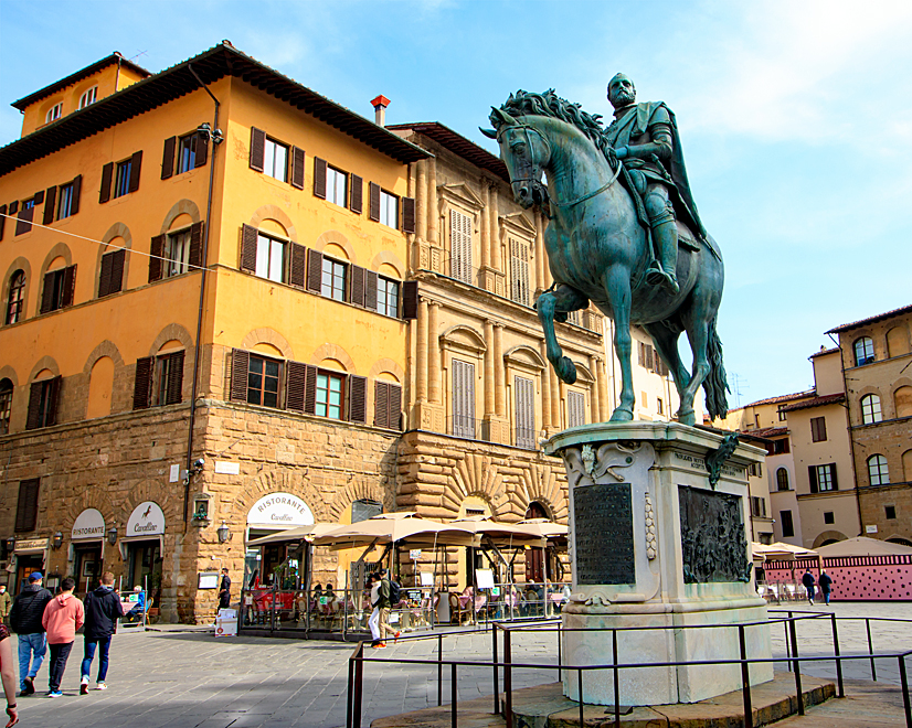 Statue von Cosimo Medici, Kunstmäzene der Renaissance Statue von Cosimo Medici