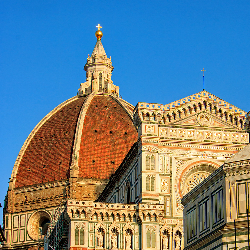 Der Dom von Florenz mit der berühmten Kuppel von Brunelleschi Der Dom von Florenz mit der berühmten Kuppel von Brunelleschi