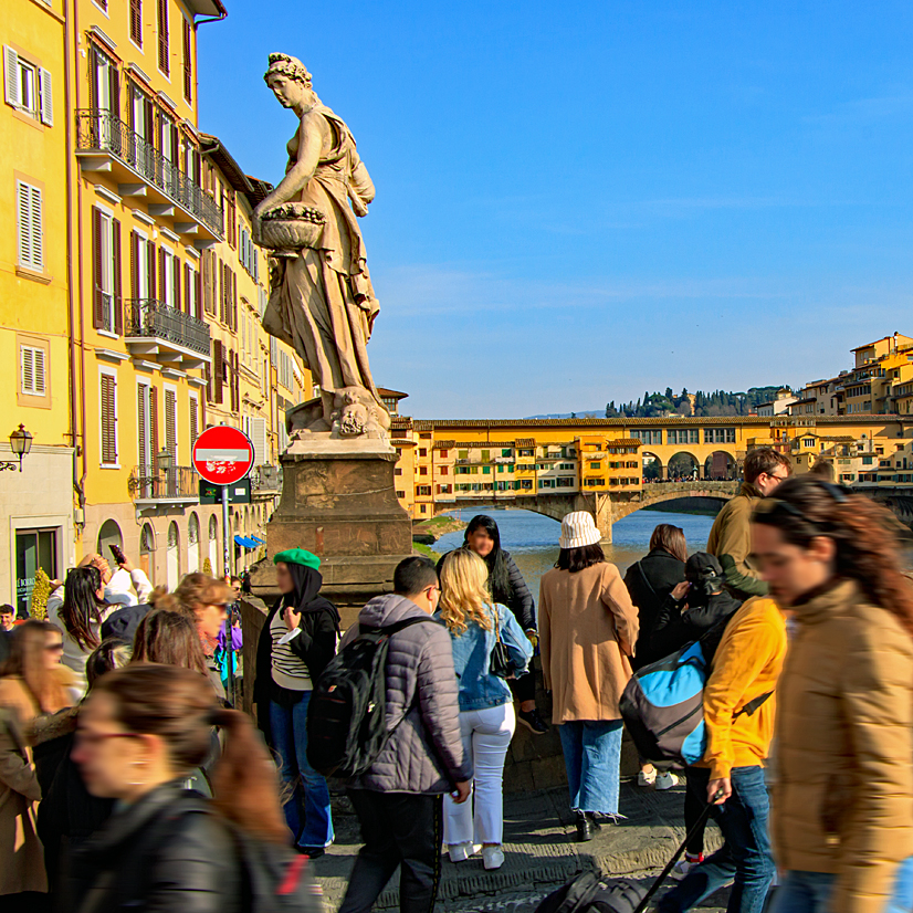 Statue des Frühling auf der Ponte Santa Trinita