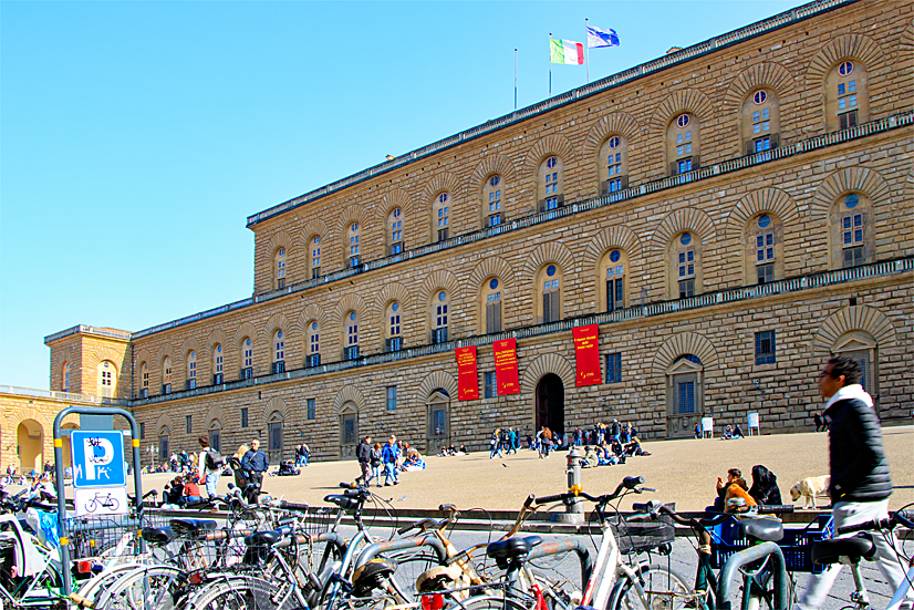 den von außen eher schmucklose Palazzo Pitti Palazzo Pitti, äußerlich gewltig und schmucklos
