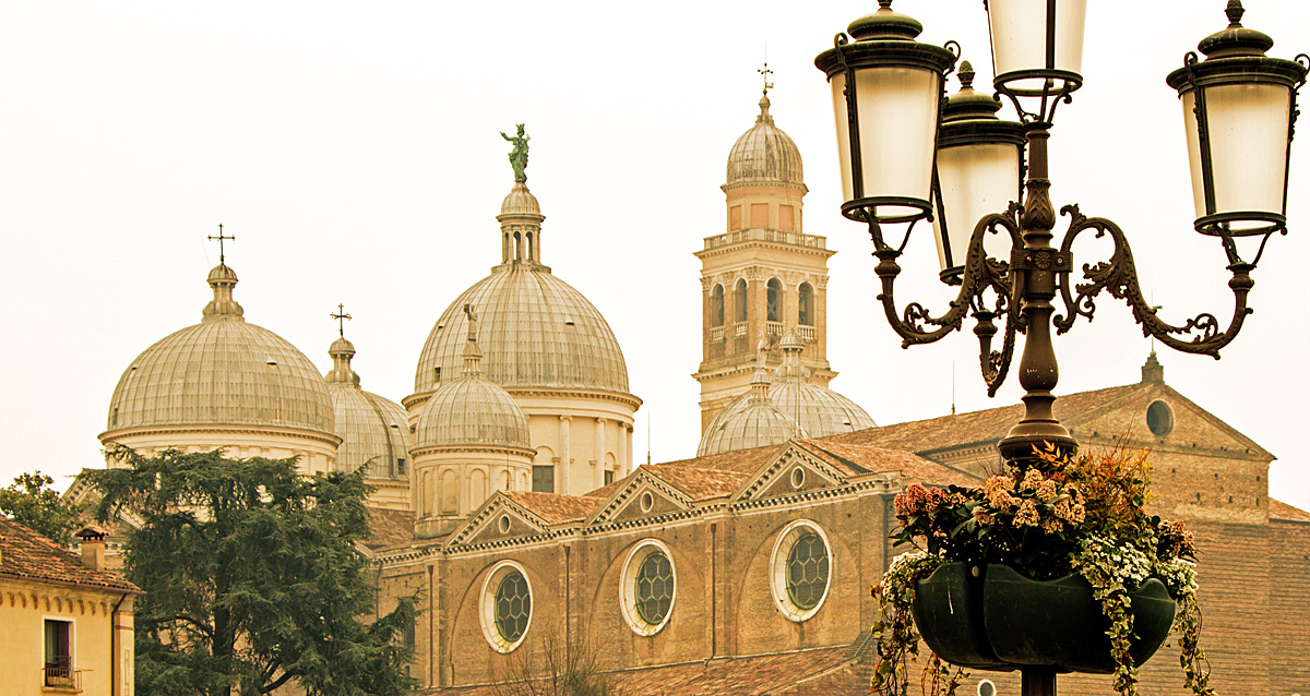 Basilica Santa Giustina, die Basilika der Heiligen Justine Basilika der Heiligen Justine Padua