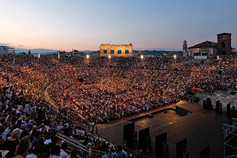  freundlicher Genehmigung der Fondazione Arena di Verona • © Foto Ennevi