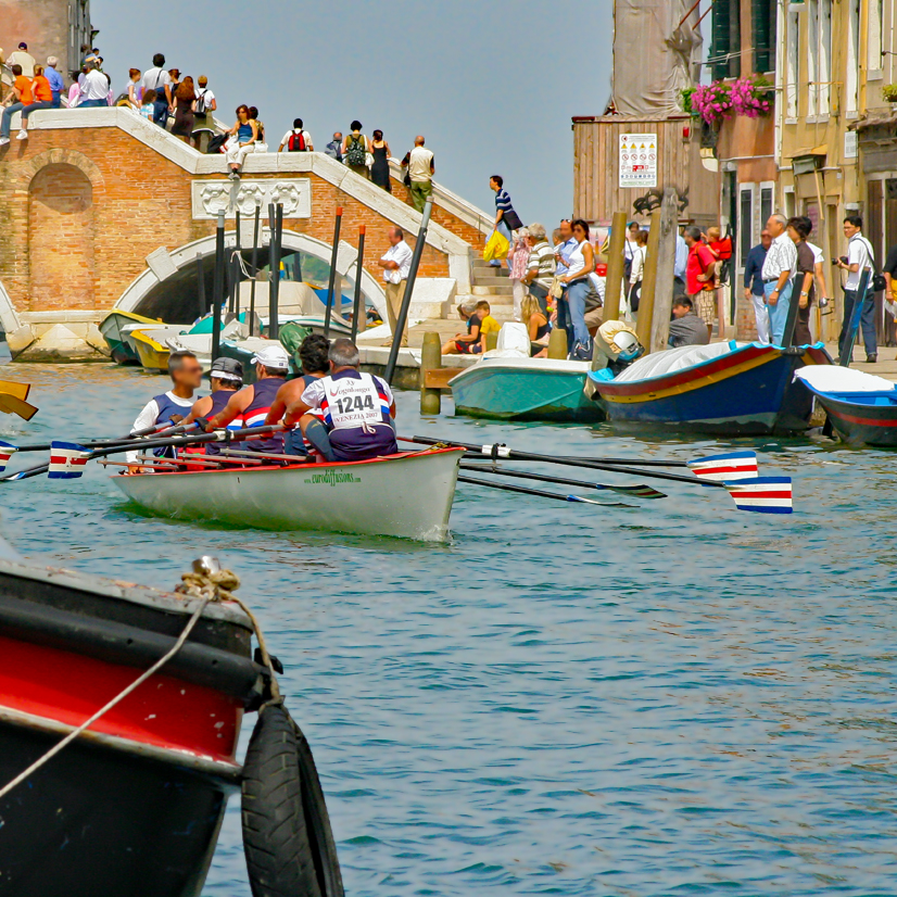 Vogalonga Ruderregatta in Venedig