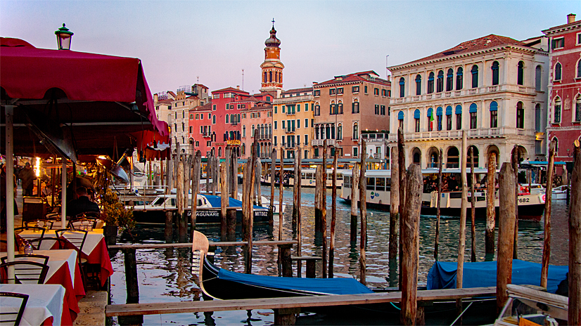 Abends am Canal Grande 2025 © milano24ore Abendstimmung am Canal Grande